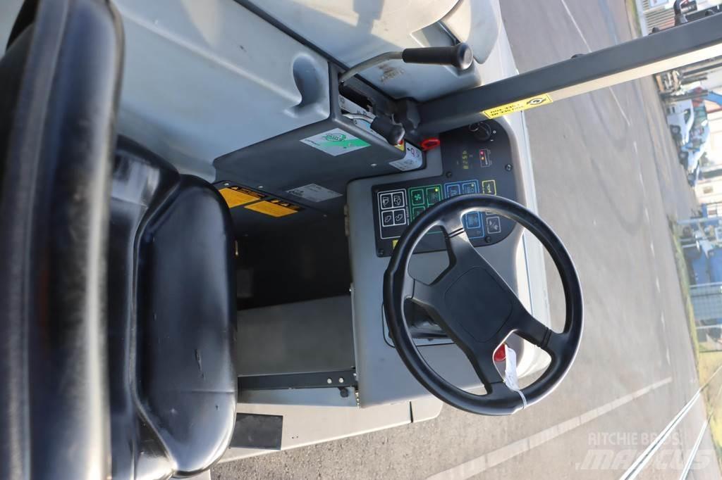Nilfisk CR1200 Fejemaskiner