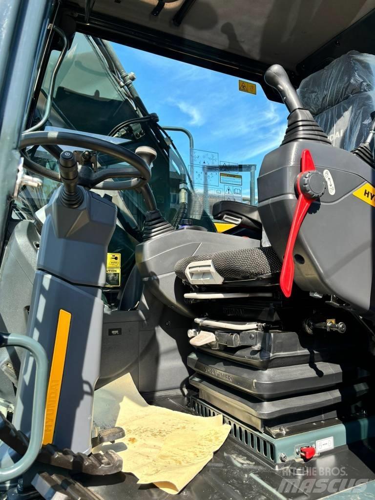 Hyundai HW160A Gravemaskiner på hjul