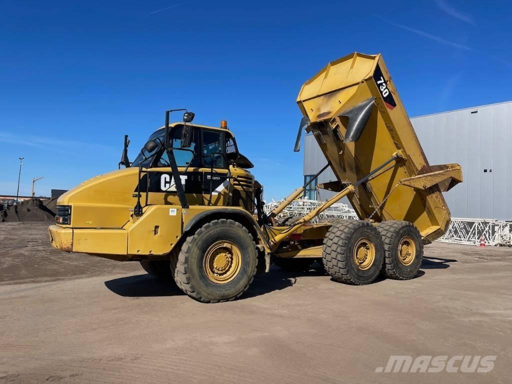 CAT 730 Terrængående lastbiler