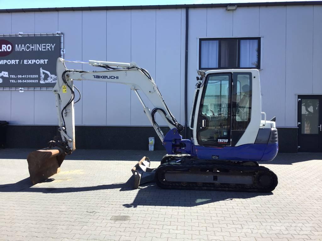 Takeuchi TB 250 Minigravemaskiner