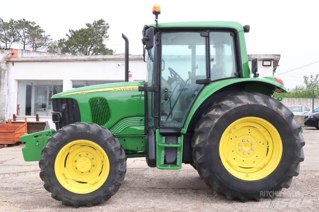 John Deere 6120 Traktorer