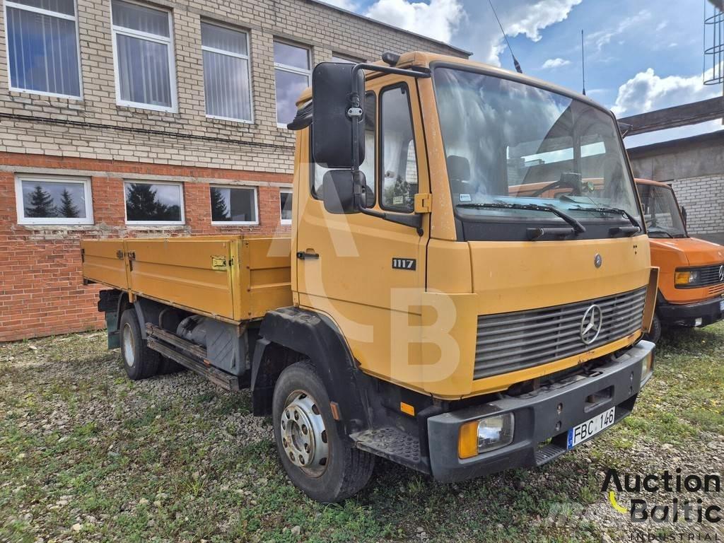 Mercedes-Benz 1117 Lastbiler med tip