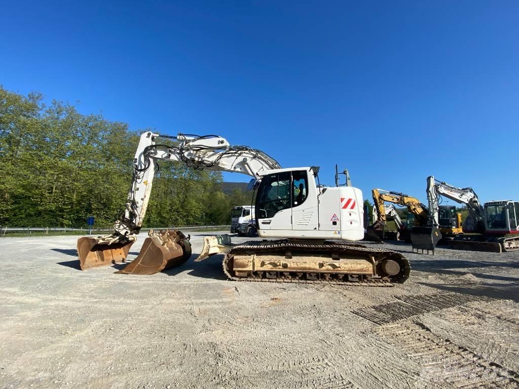 Liebherr R 926 Gravemaskiner på larvebånd