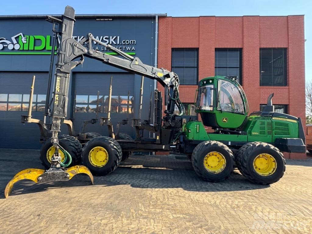 John Deere 1210 G Udkørselsmaskiner