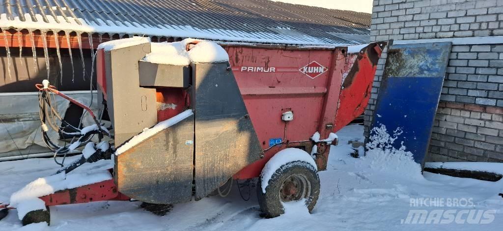 Kuhn Primor 3560 Balleskærere og -stablere
