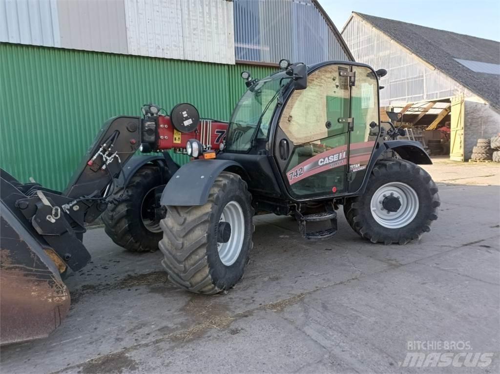 CASE 742 Farmlift Teleskoplæssere