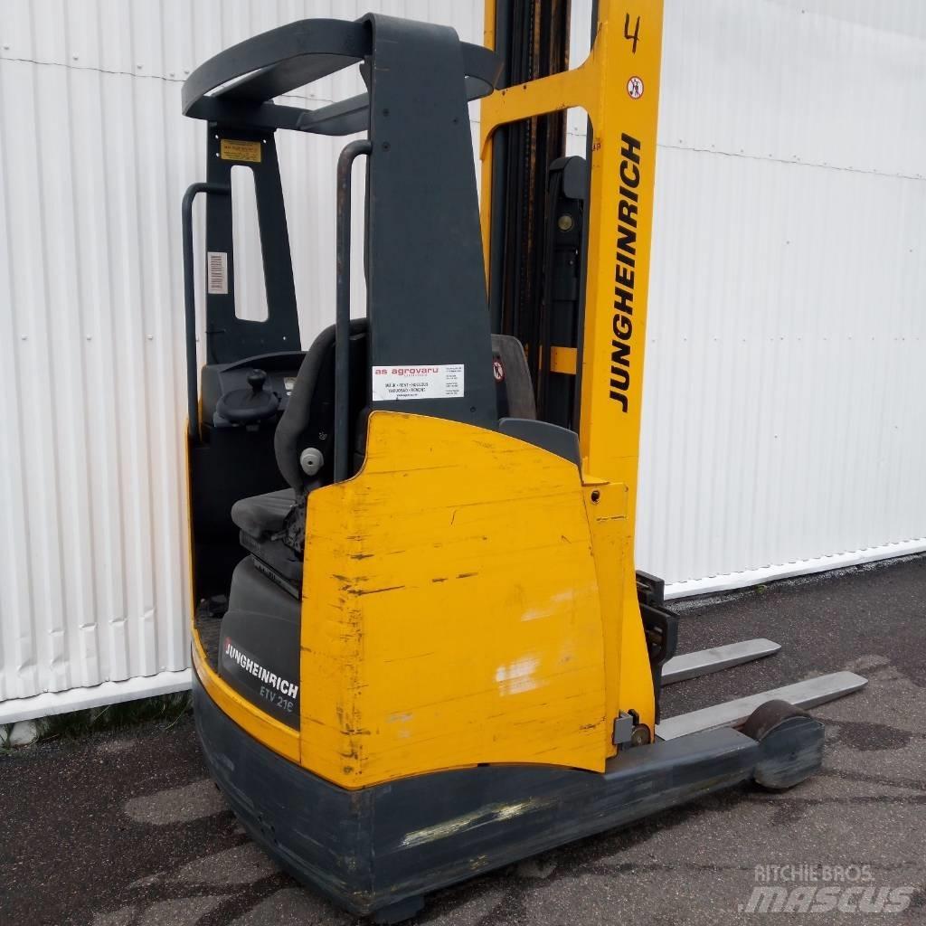 Jungheinrich ETV 216 Reachtruck