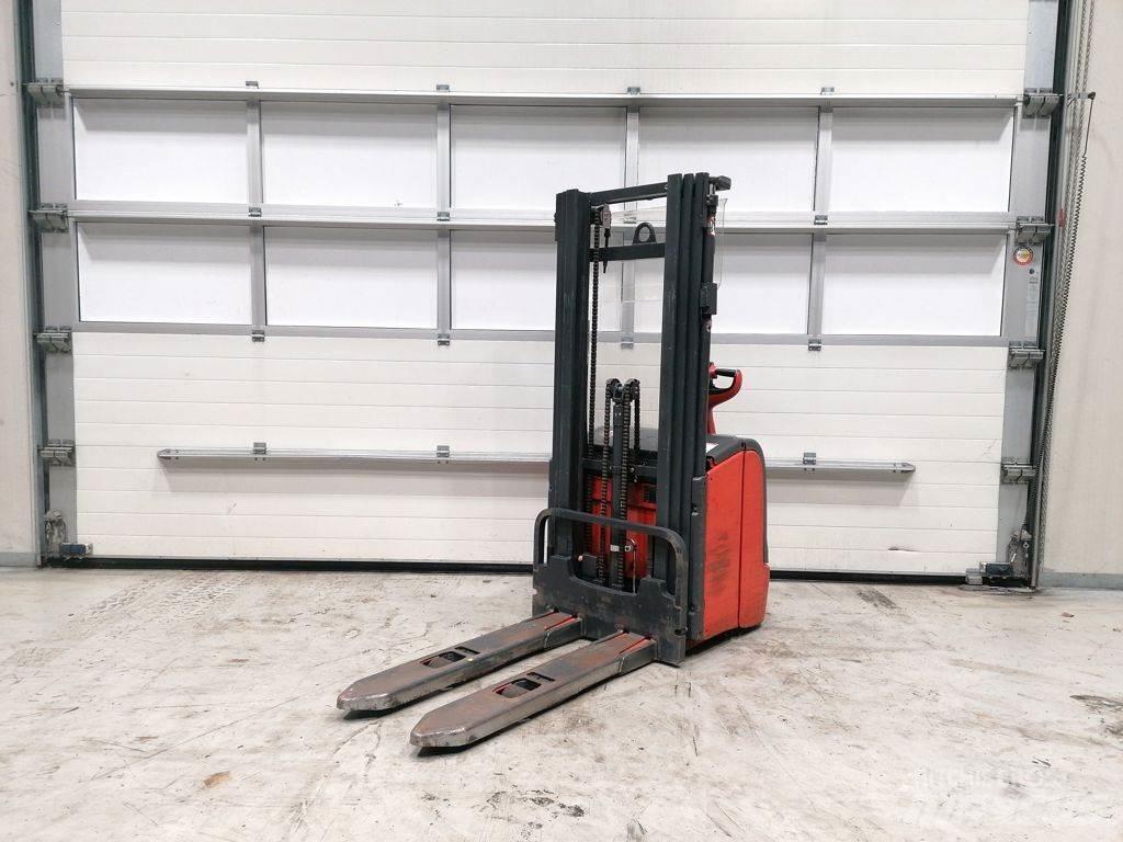 Linde L14 Gaffelstabler med gående fører