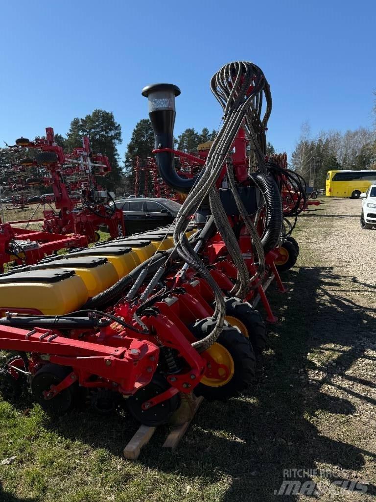 Väderstad Tempo V12 Enkornssåmaskiner