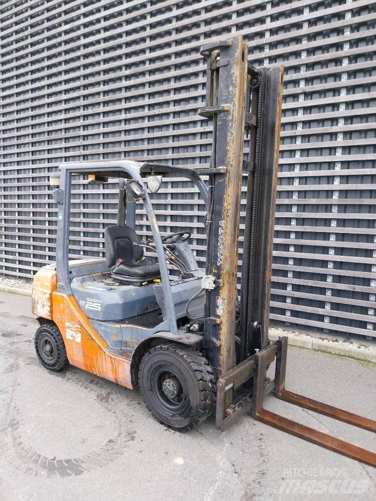Toyota 25 Diesel gaffeltrucks