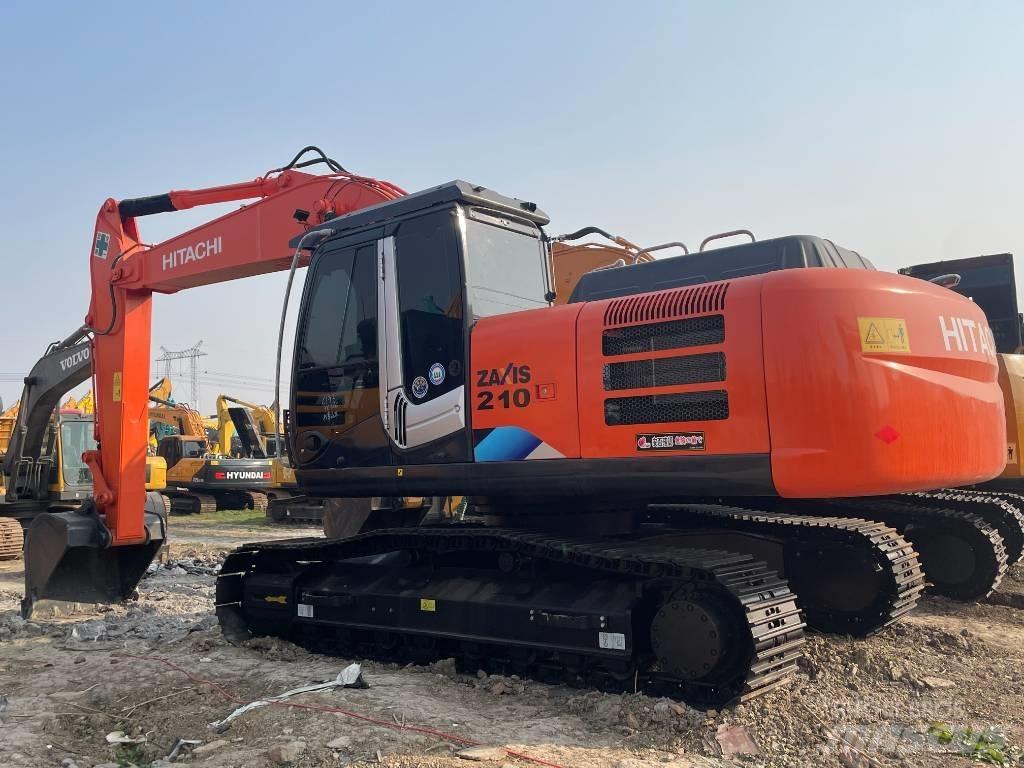 Hitachi 210LC Gravemaskiner på larvebånd