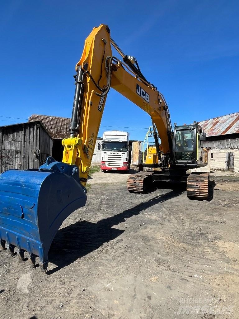 JCB JS 220 LC Gravemaskiner på larvebånd