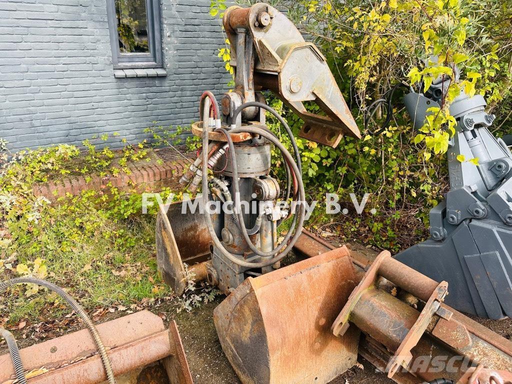 JCB JS 145 W Gravemaskiner på hjul