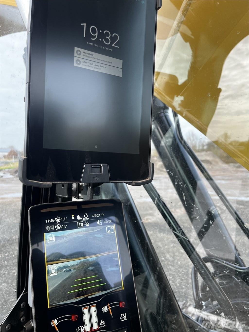 CAT 320 Gravemaskiner på larvebånd