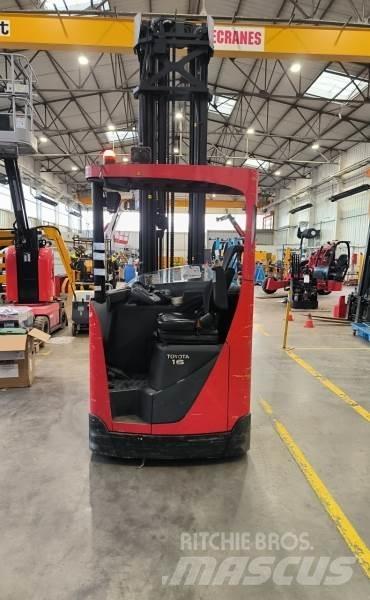 Manitou 8FBRE16 Selvkørende stablere