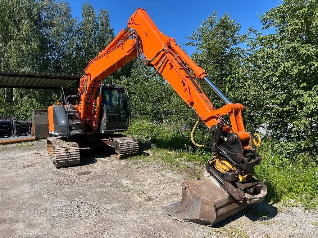 Hitachi ZX 135 US Gravemaskiner på larvebånd