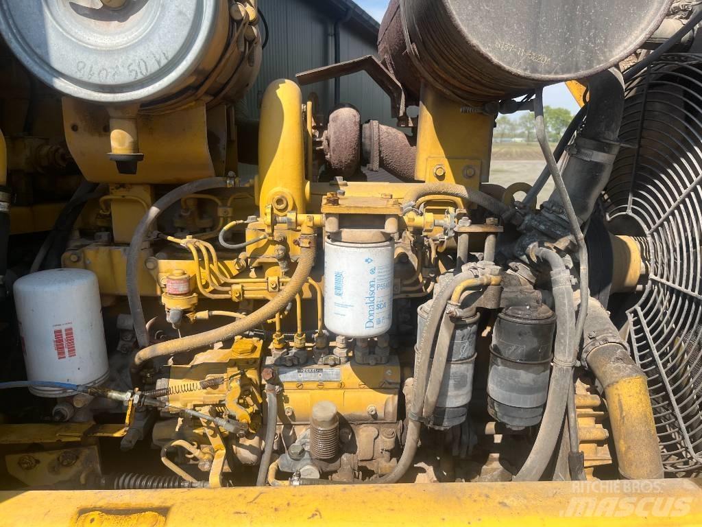 Komatsu WA 320-1 Læssemaskiner på hjul