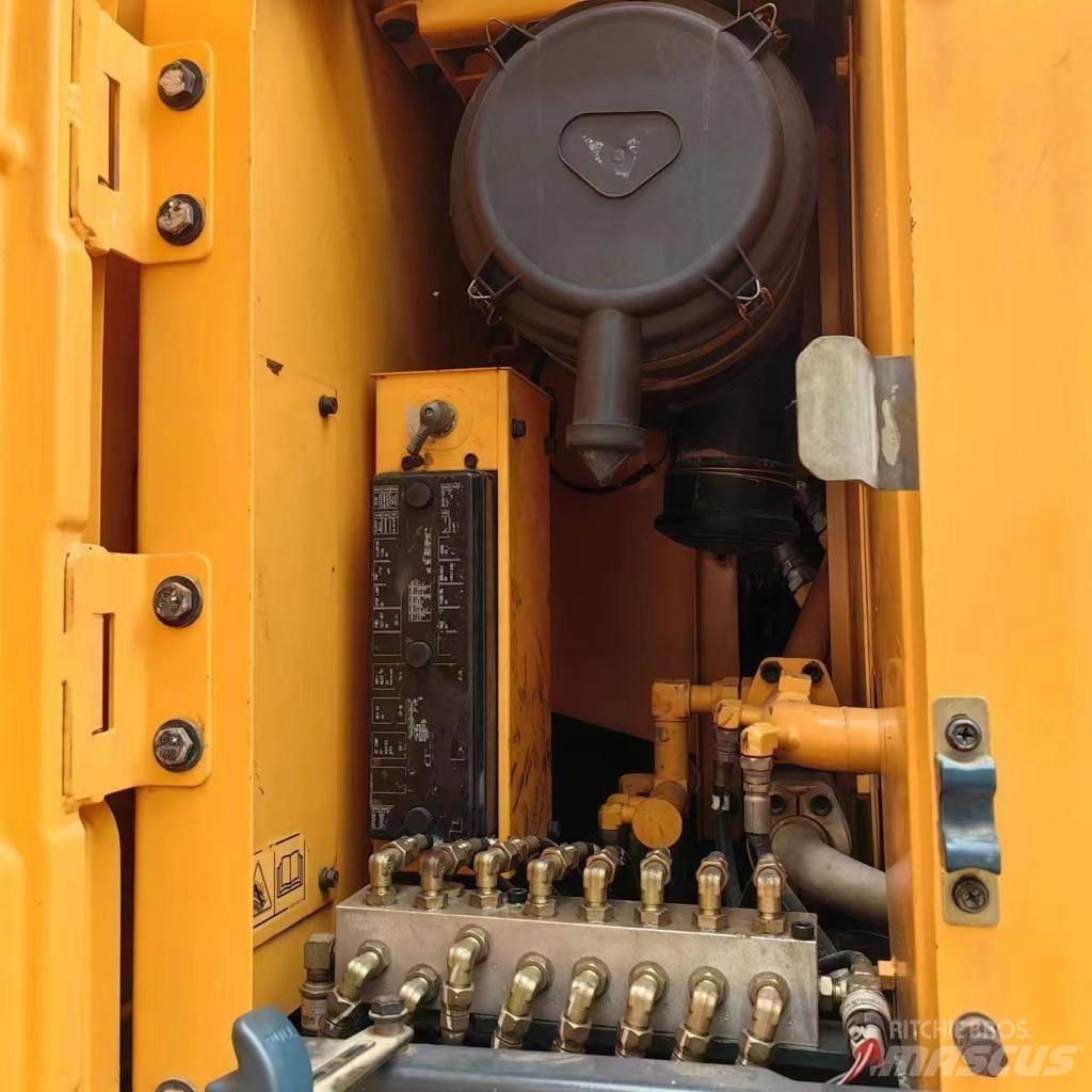 Hyundai 210-9 Gravemaskiner på hjul