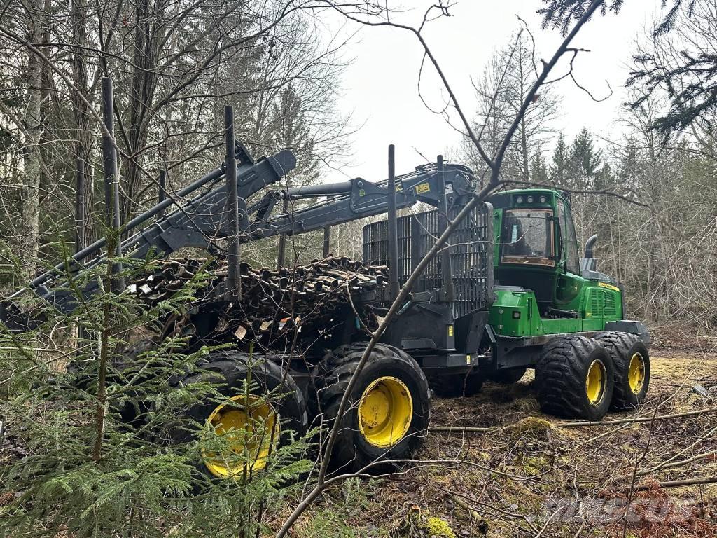 John Deere 1210 G Udkørselsmaskiner