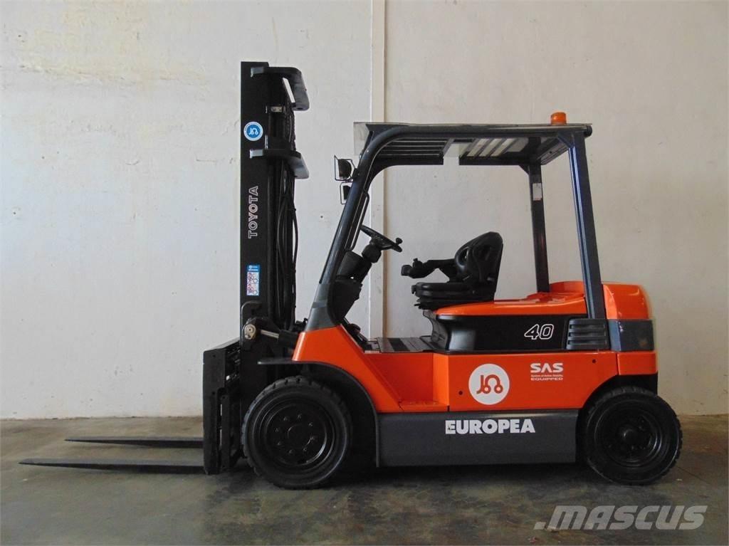 Toyota 7FBMF40 El gaffeltrucks