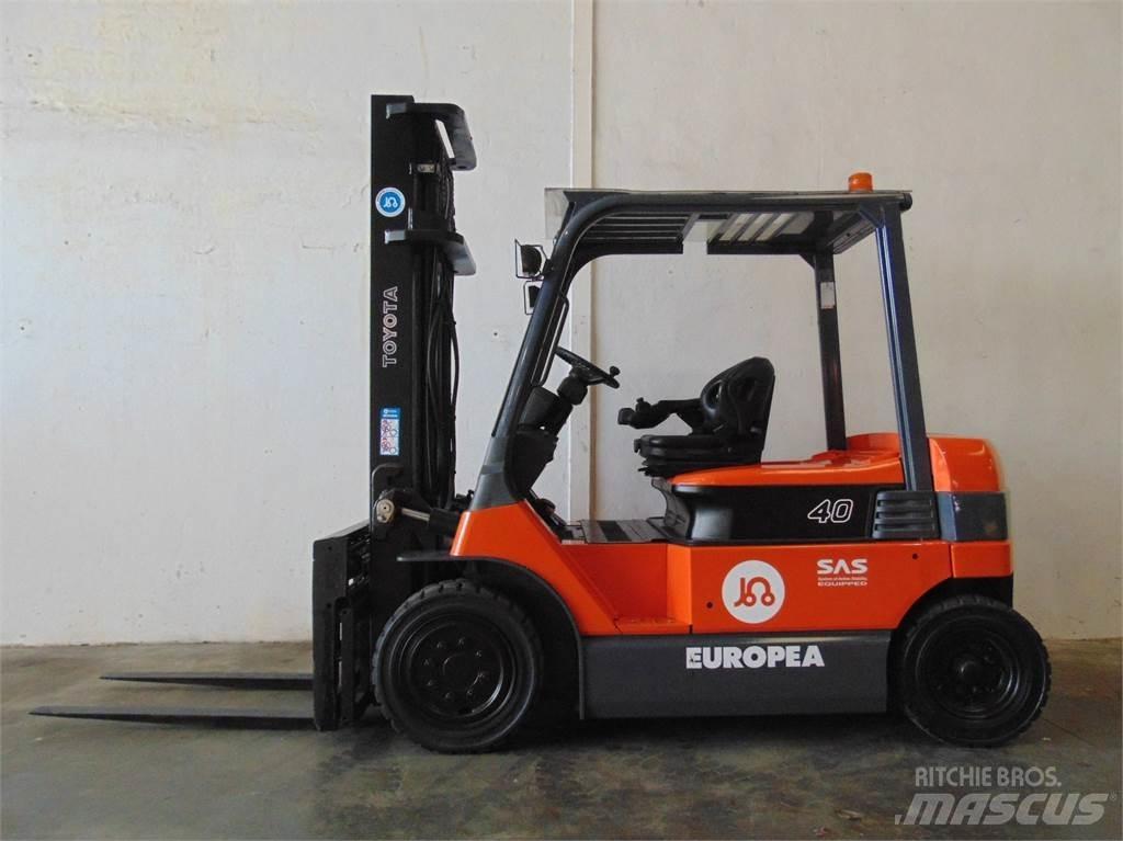 Toyota 7FBMF40 El gaffeltrucks
