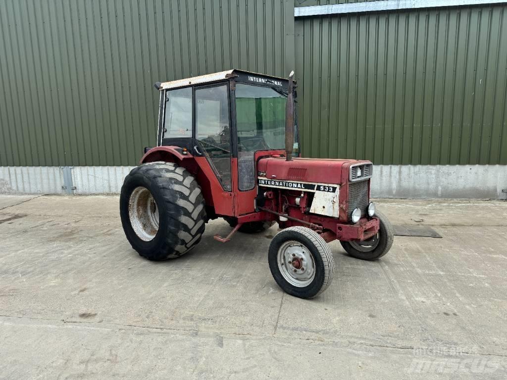 International 533 Traktorer