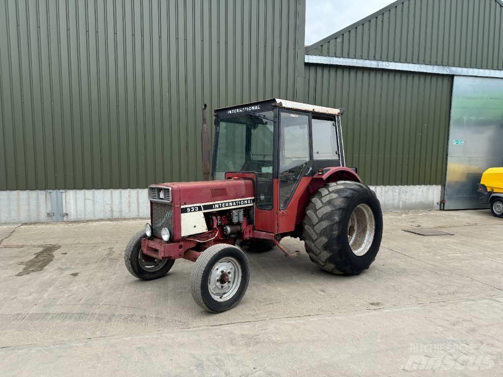 International 533 Traktorer