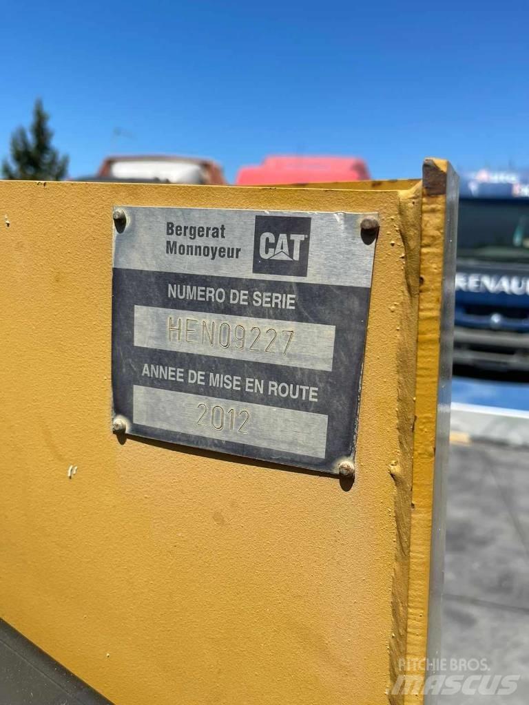 CAT 236 B Minilæsser - skridstyret