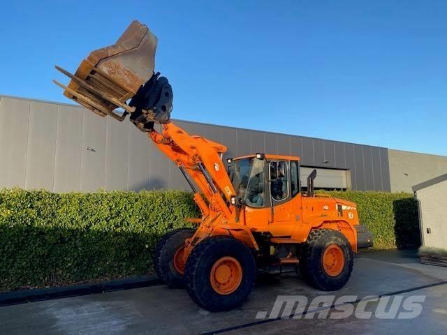 Doosan DL 200 Læssemaskiner på hjul