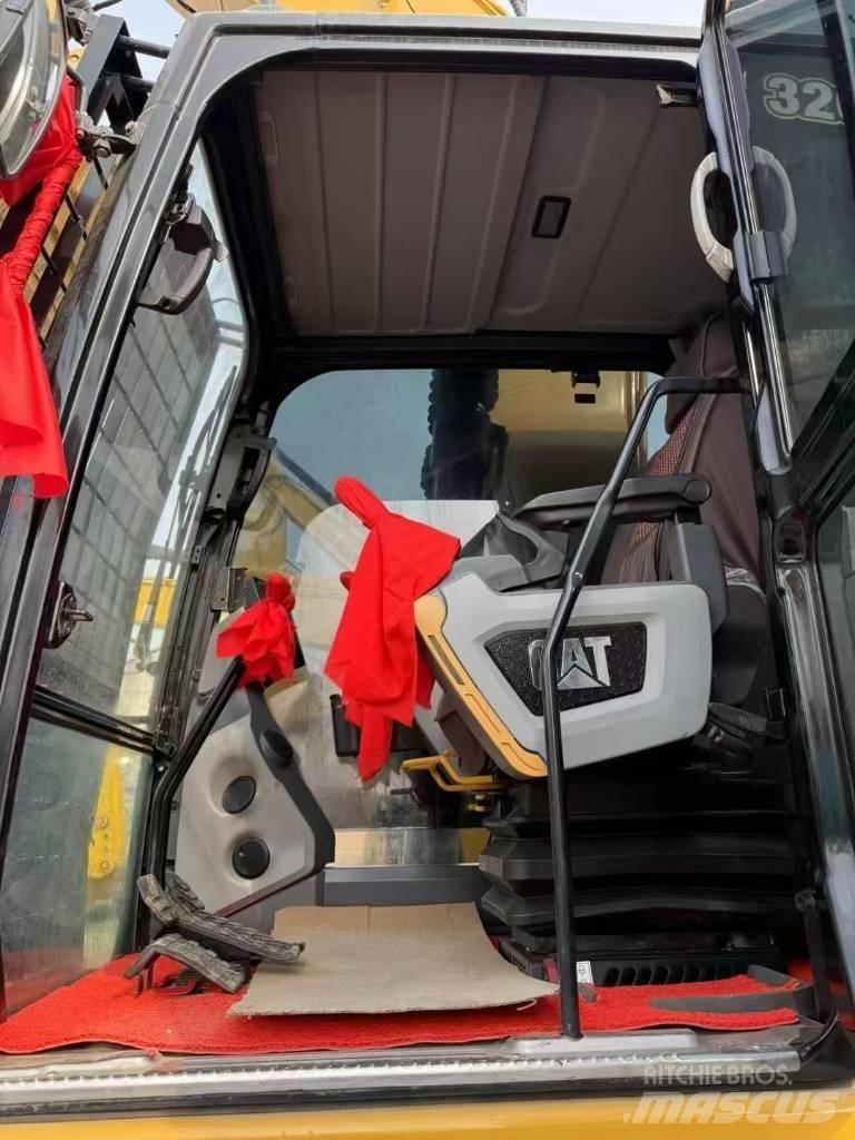 CAT 320GC Gravemaskiner på larvebånd