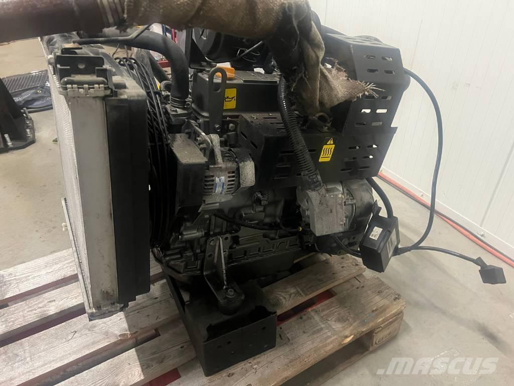 Yanmar 4TNV84T-GGEH Minigravemaskiner