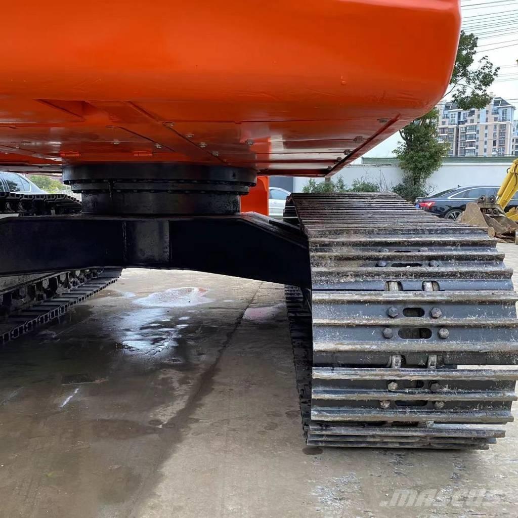 Doosan DX 225 LC Gravemaskiner på larvebånd