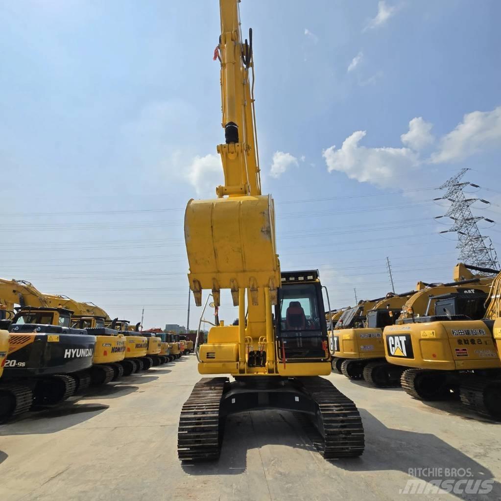 Komatsu PC 200-8 Gravemaskiner på larvebånd