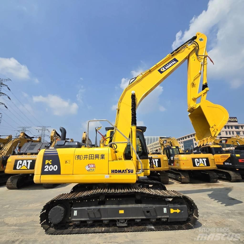 Komatsu PC 200-8 Gravemaskiner på larvebånd