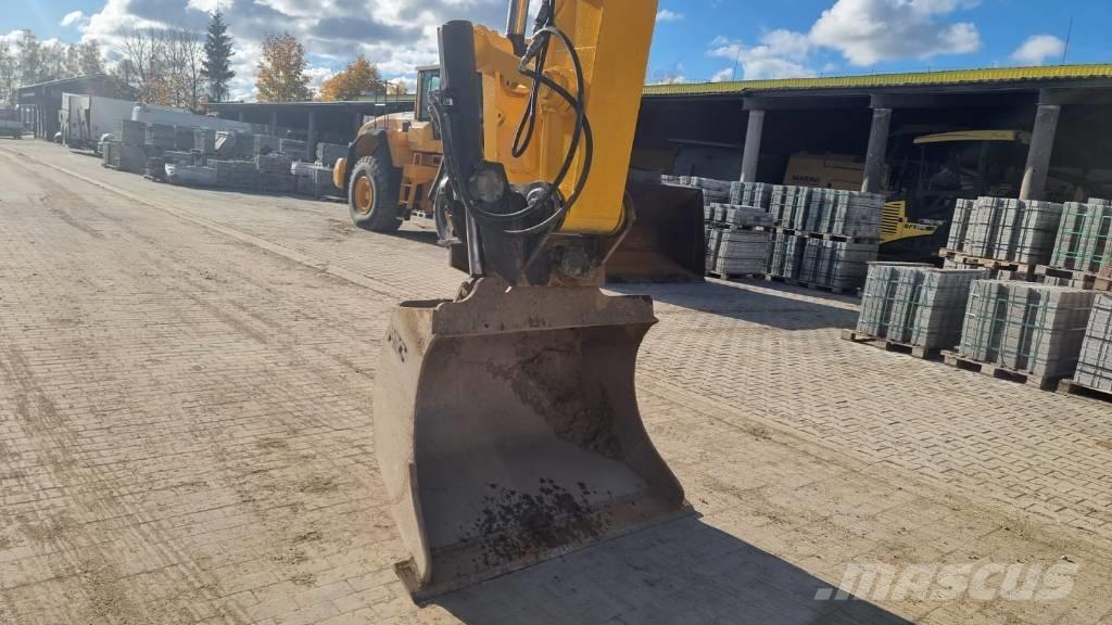 JCB JS 220 LC Gravemaskiner på larvebånd