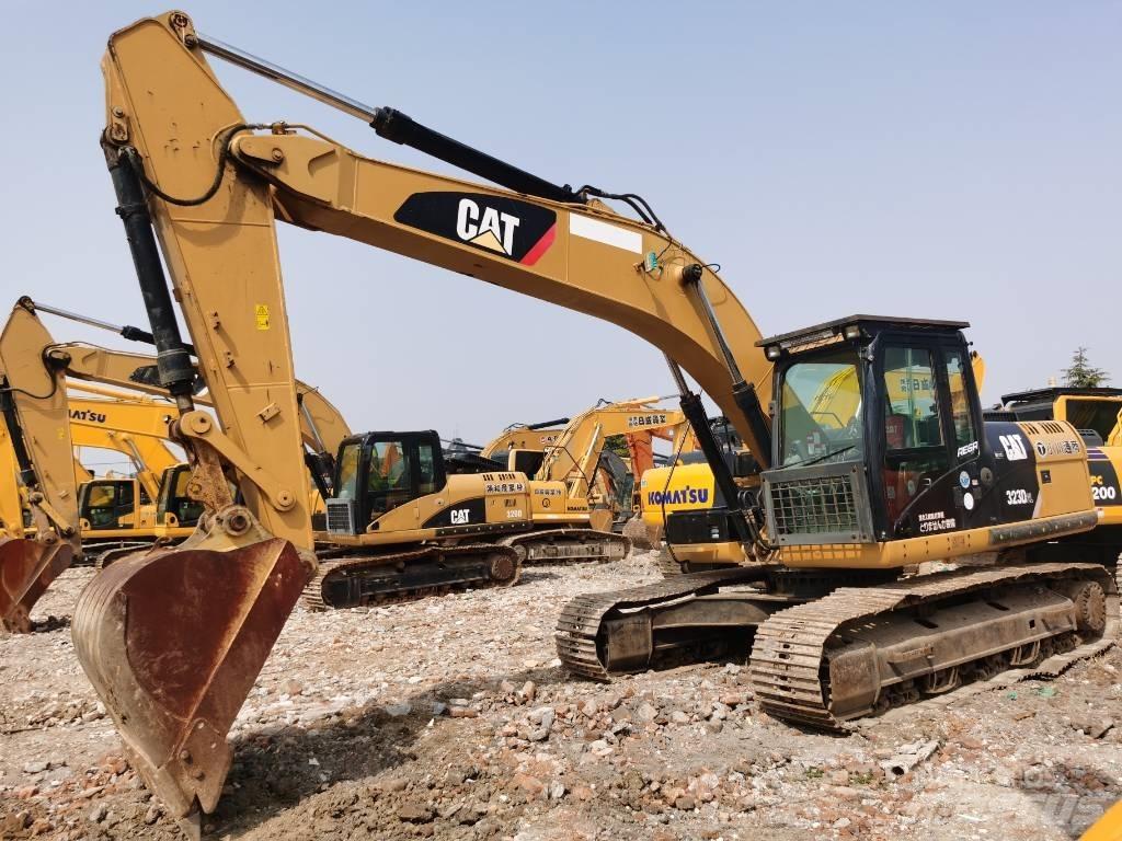 CAT 323 D L Gravemaskiner på larvebånd