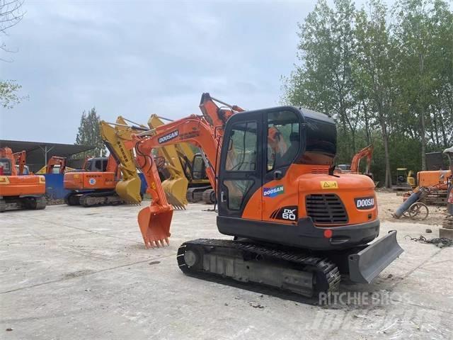 Doosan DX60 Minigravemaskiner