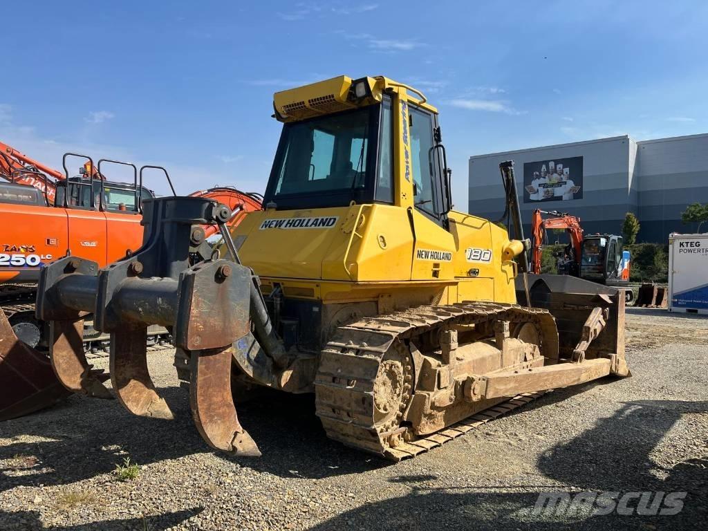 New Holland D180 Bulldozer på larvebånd