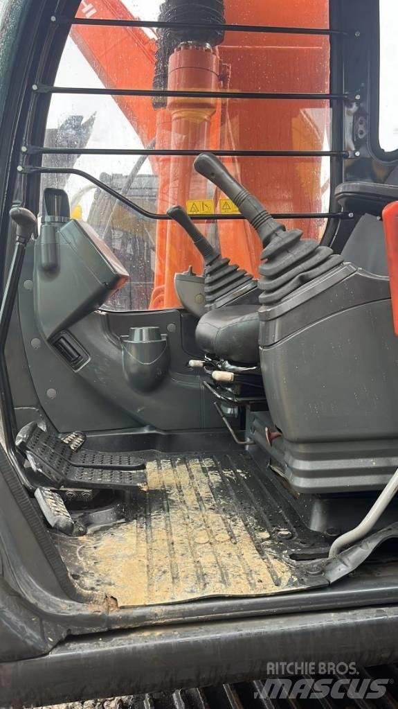 Hitachi ZX120 Gravemaskiner på larvebånd