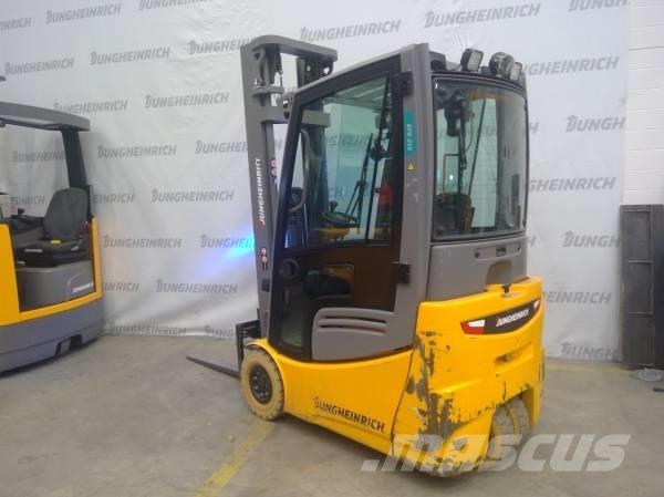 Jungheinrich EFG 215 El gaffeltrucks