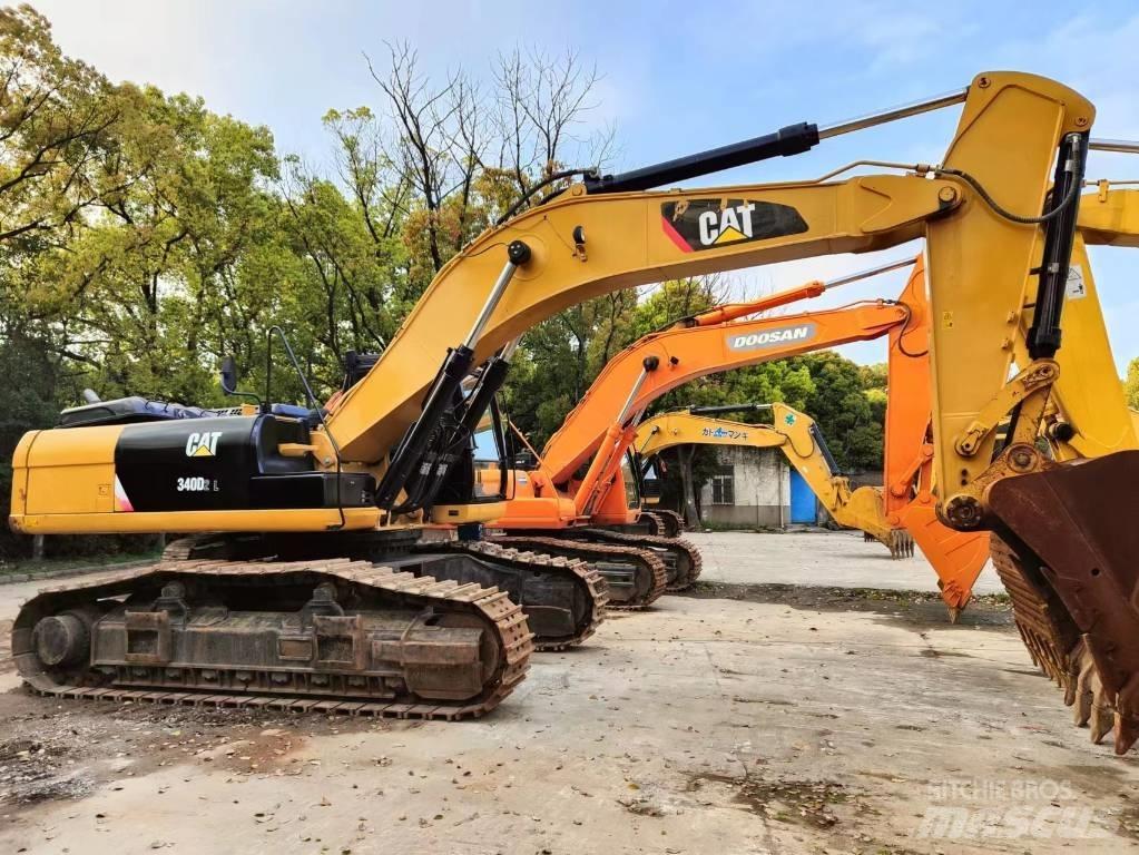 CAT 349 D2 Gravemaskiner på larvebånd