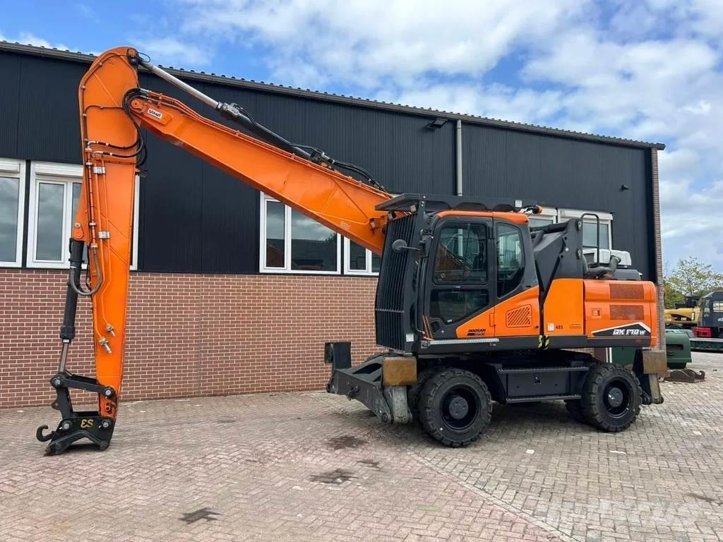 Doosan DX170W-5 Materialehåndteringsmaskiner