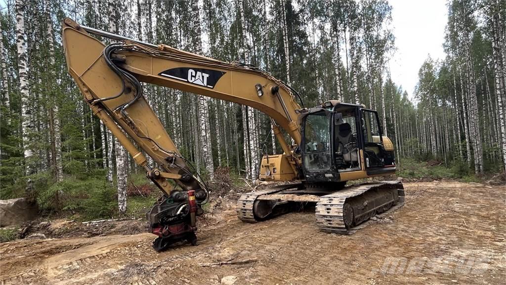 CAT 320C Gravemaskiner på larvebånd