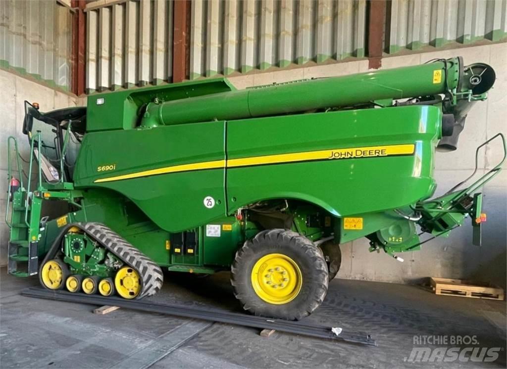 John Deere S690i Mejetærskere