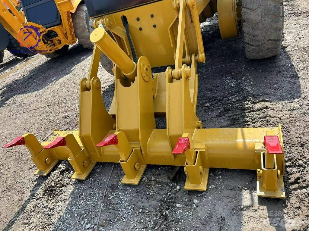 CAT 140 H Vejhøvle / Gradere