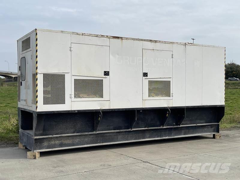 CAT C 18 - 700 Dieselgeneratorer