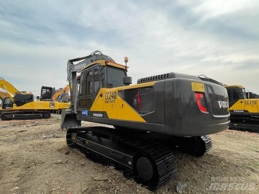Volvo EC 240 Gravemaskiner på larvebånd