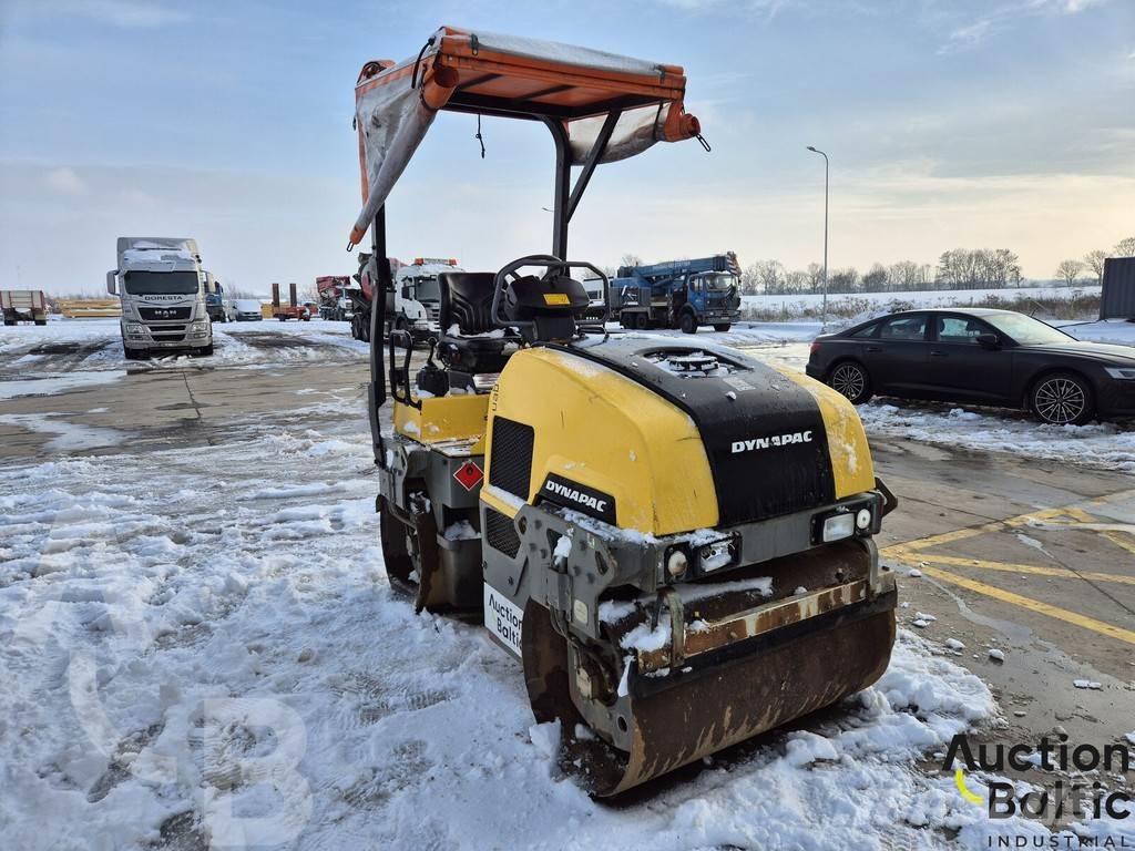 Dynapac CC 1200 Andre tromler
