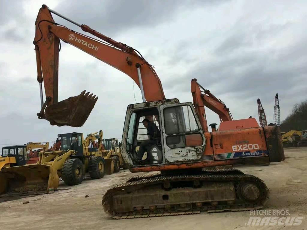 Hitachi EX 200-1 Gravemaskiner på larvebånd