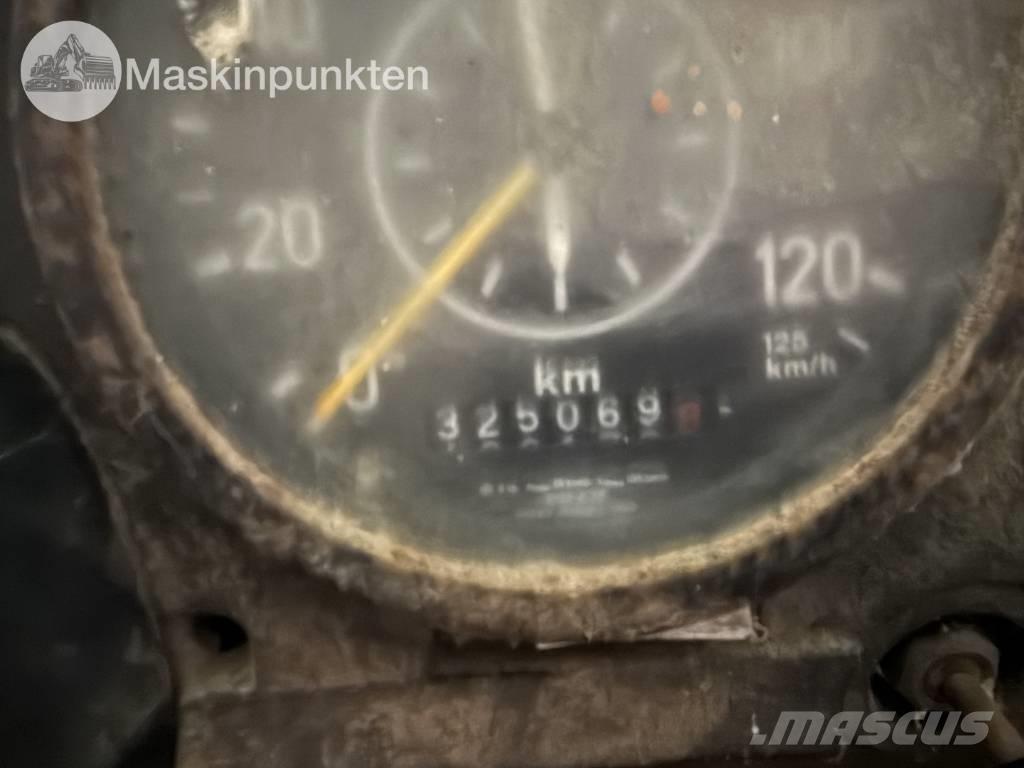 Scania LS 76 kranbil Lastbil med kran